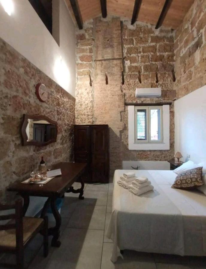 Zyz Apartments La Kalsa Palermo Buitenkant foto